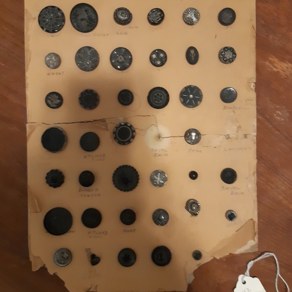 Vintage glass buttons - Picture 2 of 7